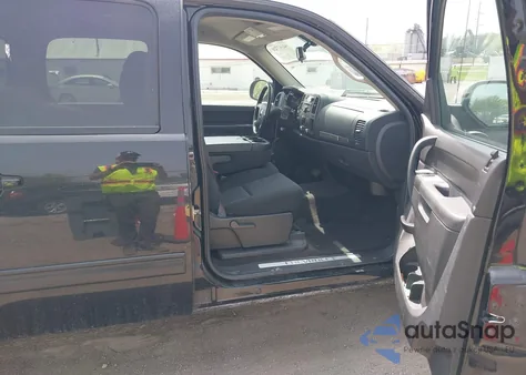 2011 Chevrolet Silverado 1500 Lt from USA, damaged, VIN 3GCPKSE32BG215918